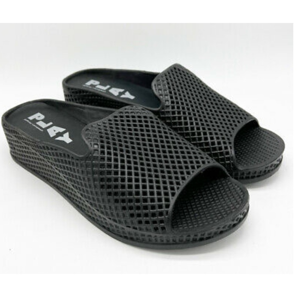 Jeffrey Campbell PLAY slides